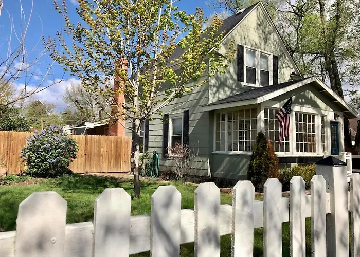The Historic Blue Bird Cottage