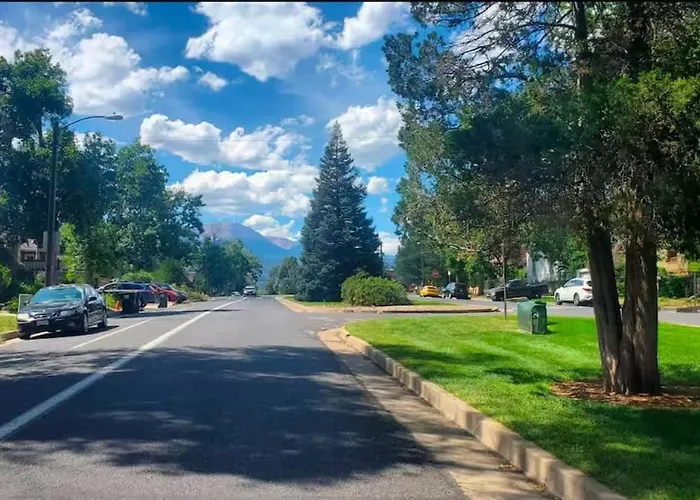 Downtown - Colorado Cool - Relaxing And Quiet
